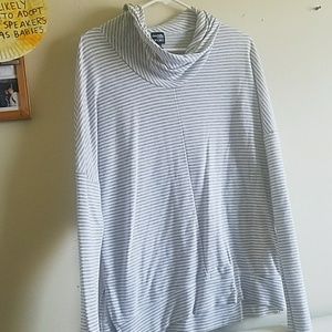 White and grey turtle neck